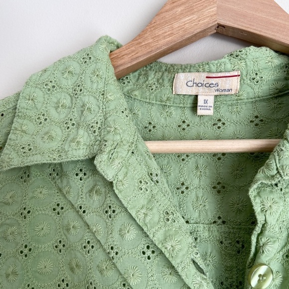 Matcha Green Eyelet Button Blouse - Picture 5 of 7